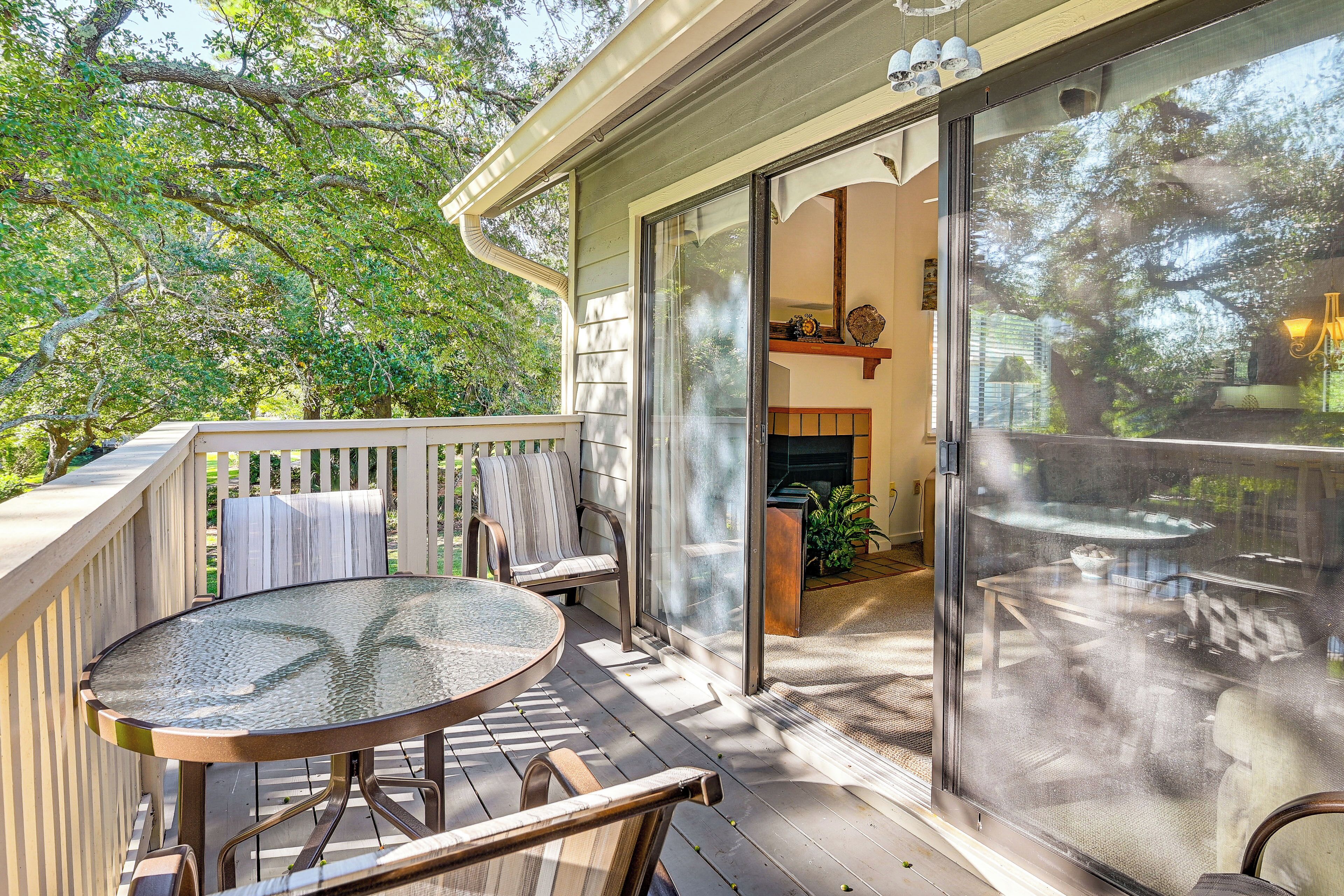 Apartment (2 Bedrooms) | Front of property