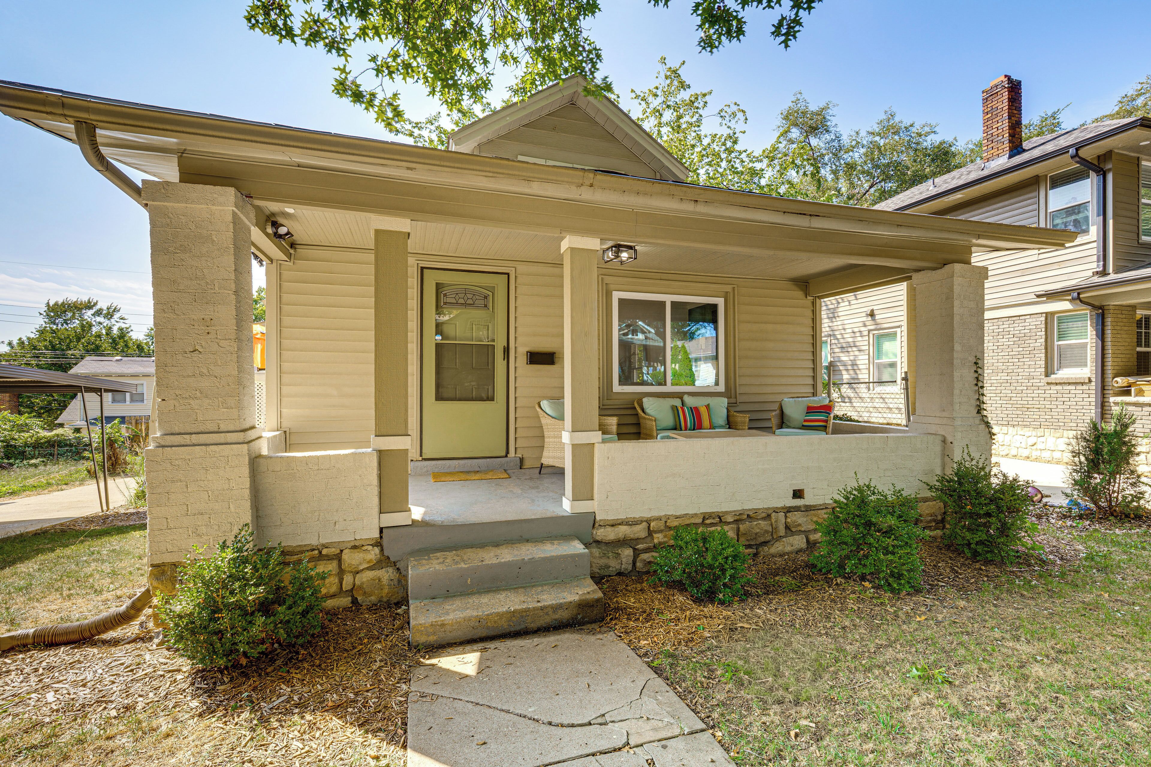 House (2 Bedrooms) | Interior