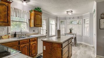 Nhà (3 Bedrooms) | Nội thất