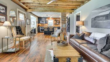 Ev (3 Bedrooms) | İç mekân