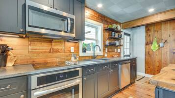 Ev (3 Bedrooms) | İç mekân