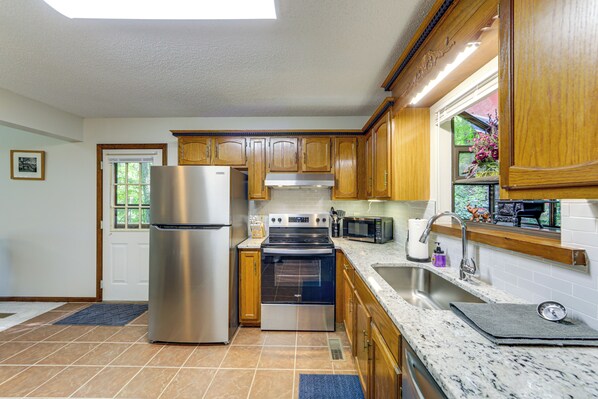 House (2 Bedrooms) | Interior