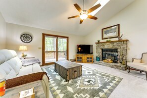 House (2 Bedrooms) | Front of property