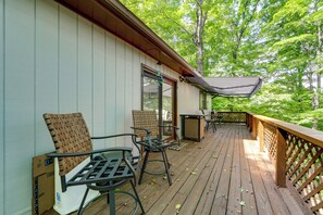 House (2 Bedrooms) | Interior - Smoky Mtn Cabin, 7 Mi to Cataloochee Ski Area! (Maggie Valley)