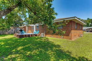 House (3 Bedrooms) | Interior - 6 Mi to Dtwn Pensacola: Family-friendly Gem! (Pensacola)
