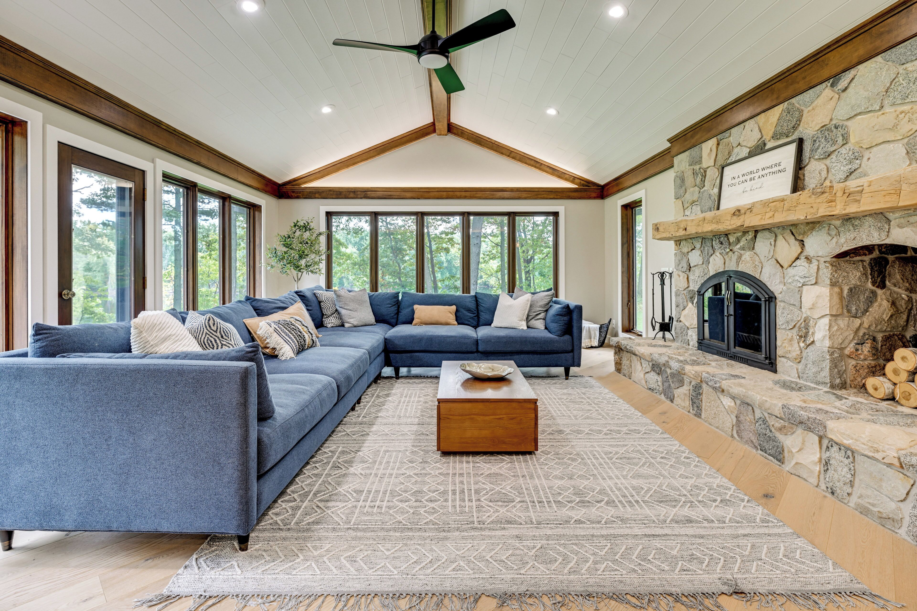 House (3 Bedrooms) | Interior