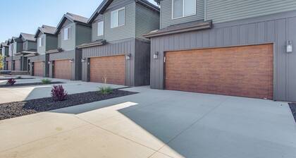 Built in 2025: Parowan Escape w/ Views!