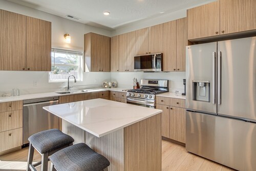 Built in 2025: Parowan Escape w/ Views!