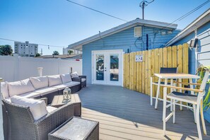 Interior - Walk to Ocean! Home w/ Large Yard in Ormond Beach (Ormond Beach)