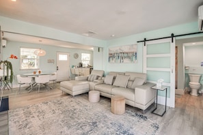 Interior - Walk to Ocean! Home w/ Large Yard in Ormond Beach (Ormond Beach)