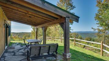 House (2 Bedrooms) | Front of property