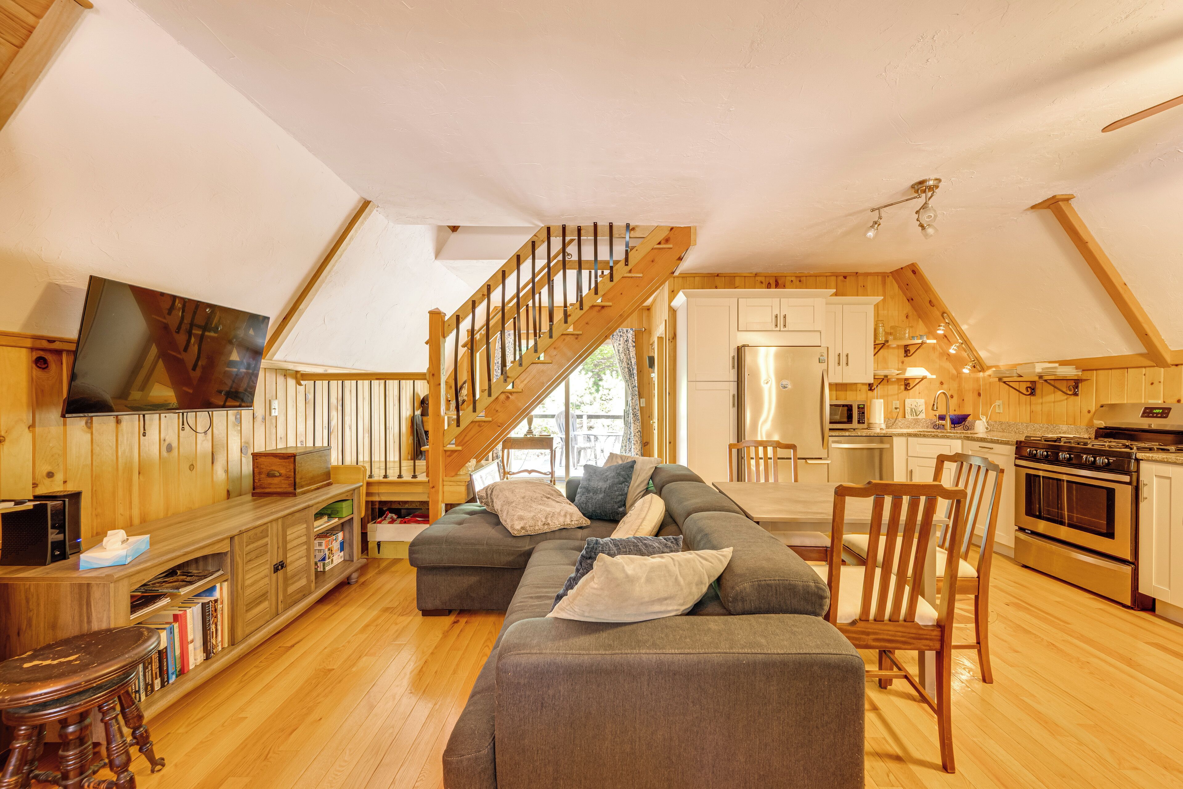 House (1 Bedroom) | Interior