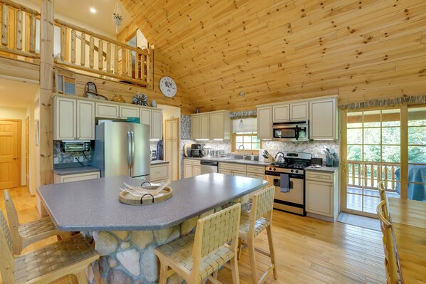 House (3 Bedrooms) | Interior