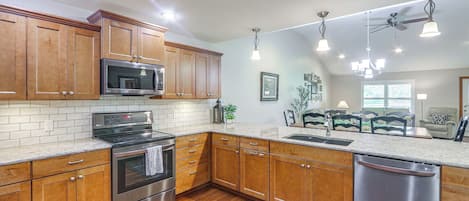 House (3 Bedrooms) | Interior