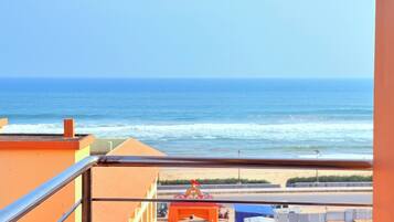 Premium Double Room, Balcony, City View | Balcony