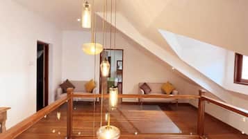 Villa, 5 Bedrooms, Accessible, Smoking | Interior