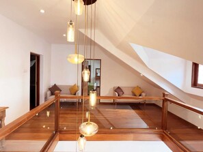 Villa, 5 Bedrooms, Accessible, Smoking | Interior - 🐢 Turtle BAY View (Unawatuna)