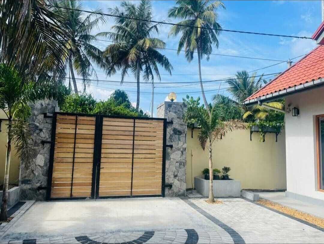 Villa, 5 Bedrooms, Accessible, Smoking | Property grounds