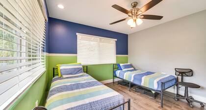 Close to Beaches! Pet-friendly Keaau Home w/ Lanai