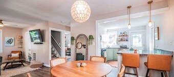 The Red Door Cottage in Eastport - Pet-Friendly!