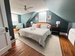 2 bedrooms, WiFi, bed sheets