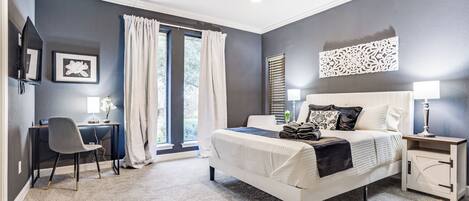 9 Schlafzimmer, Schreibtisch, Bügeleisen/Bügelbrett, kostenloses WLAN