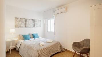 2 chambres, fer et planche Ă repasser, Wi-Fi, draps fournis