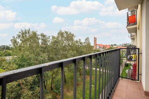 Property grounds - Sandomierska 1/9 | Łódź | Modern Studio | Balcony (Łódź)