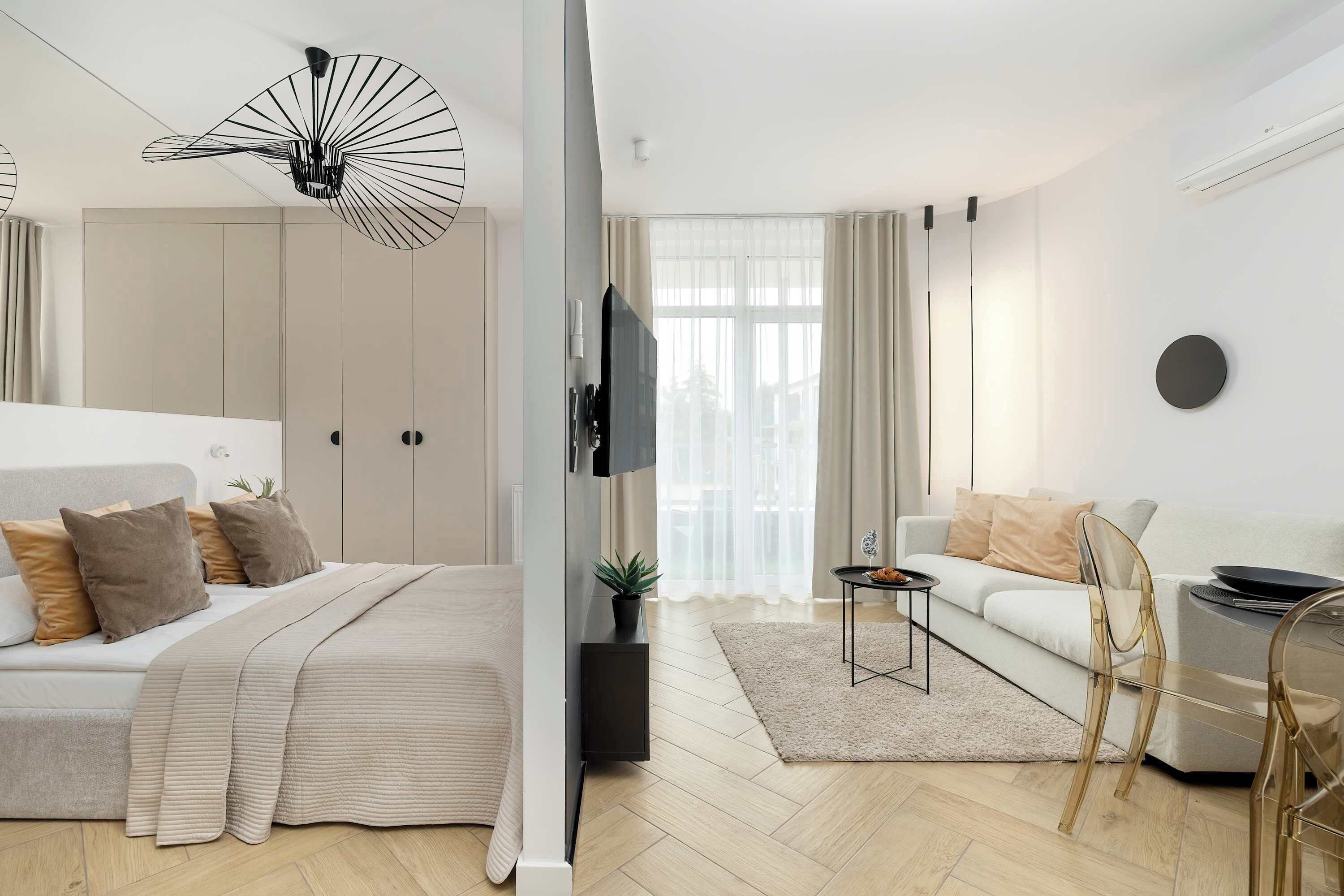 Bügeleisen/Bügelbrett, Reisekinderbett, WLAN, Bettwäsche