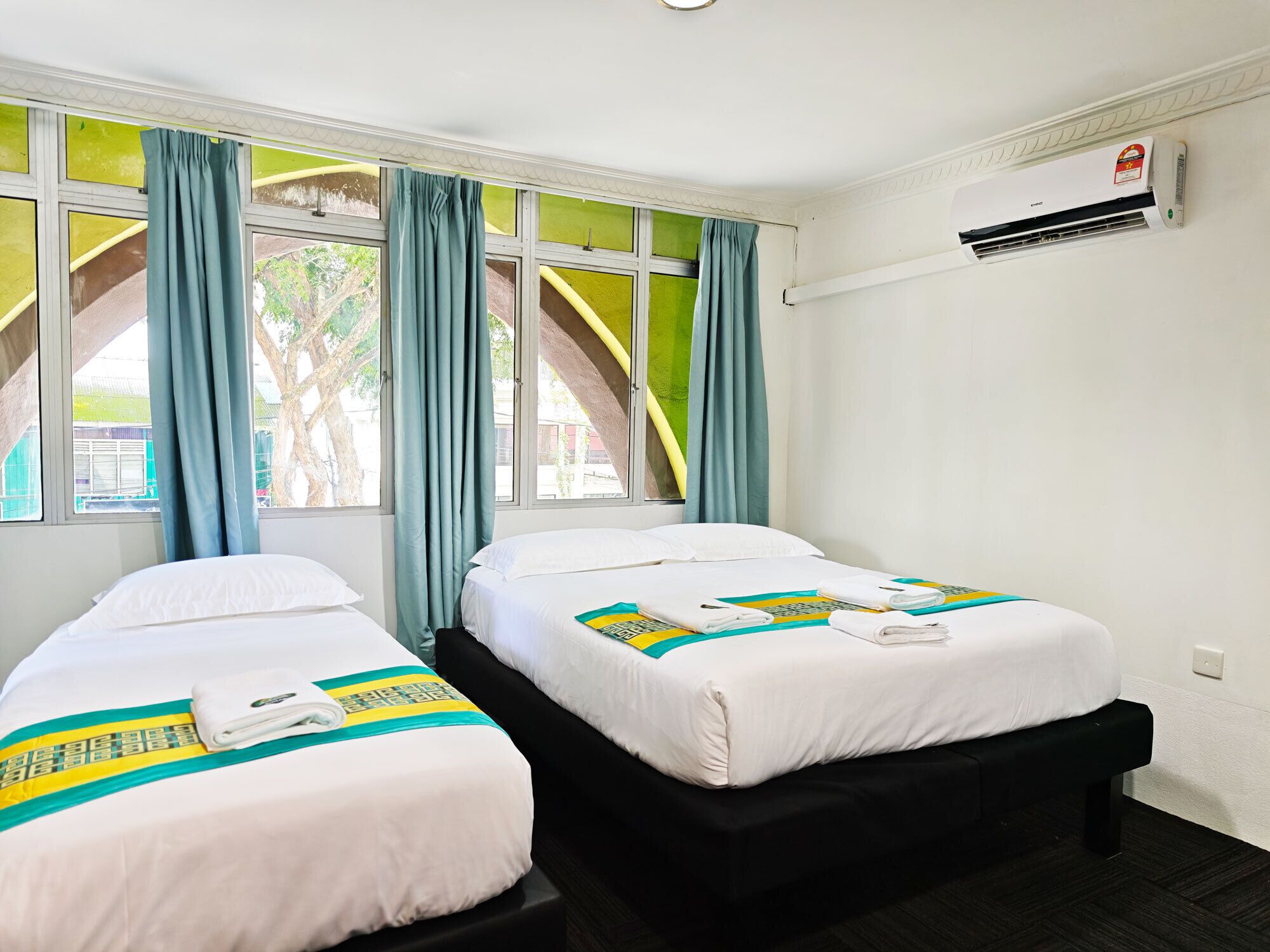 Deluxe Triple Room