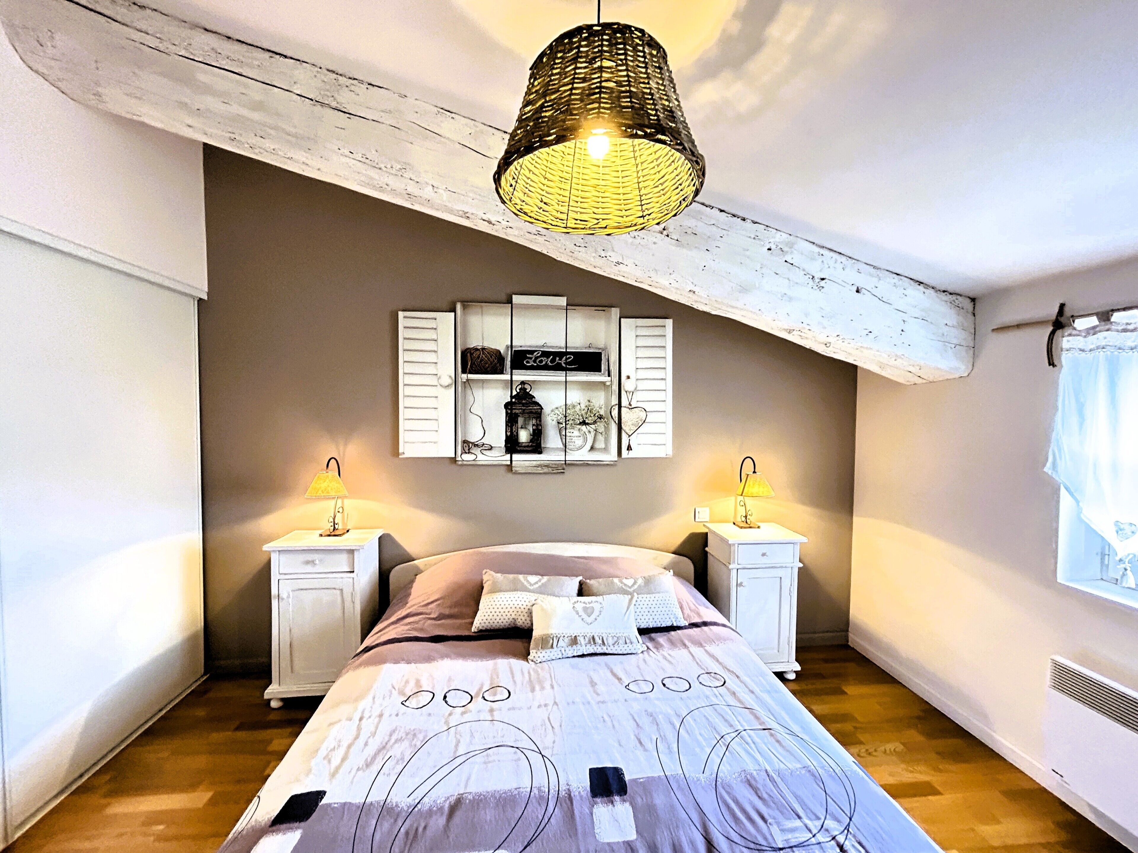 3 sovrum, skrivbord, wi-fi och sängkläder