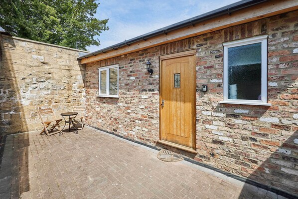 Exterior - Host & Stay | The Potting Shed (Knaresborough)