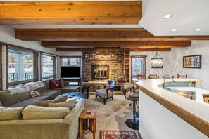 TV, fireplace, offices