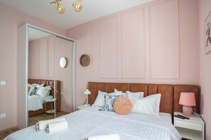 1 غرفة نوم ومكواة/لوح كي وواي فاي وملاءات أسرّة