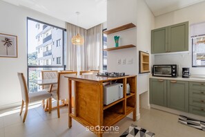 Basic Apartment | Private kitchen