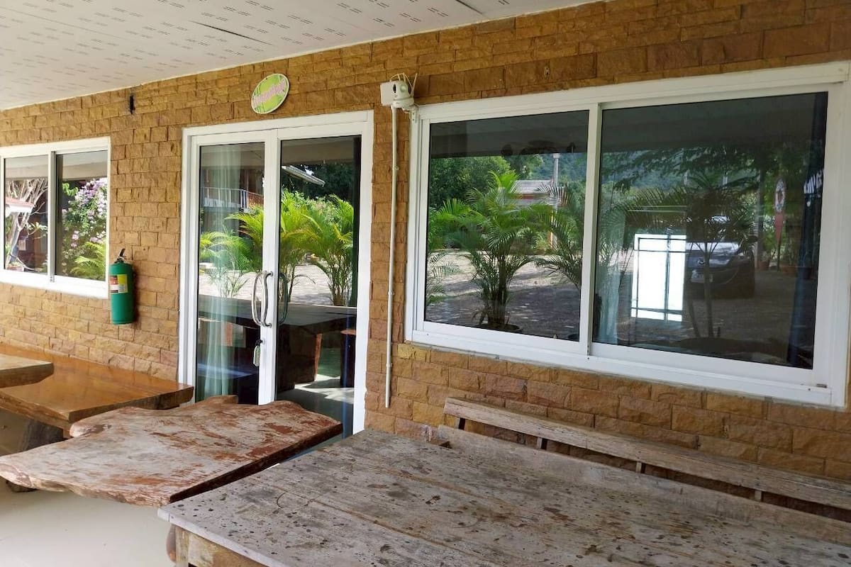 Kahden hengen perhehuone | Ilmainen Wi-Fi