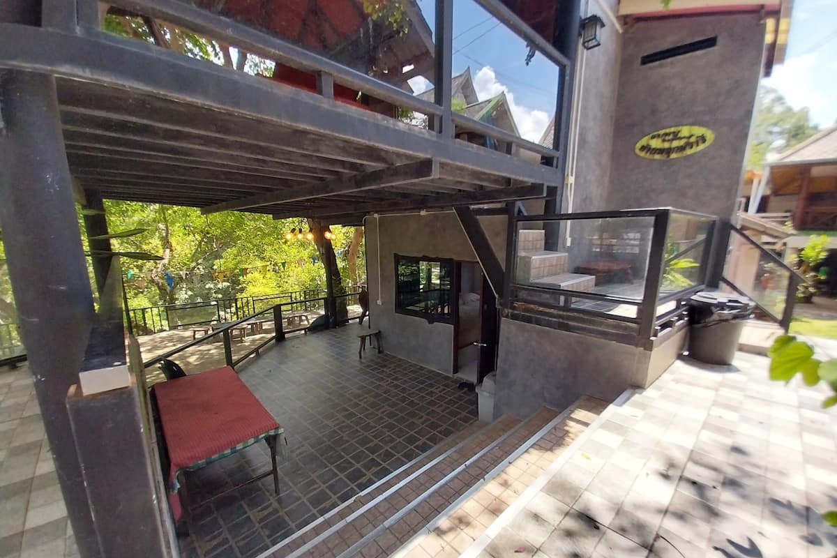 Premier Double Room | Living area