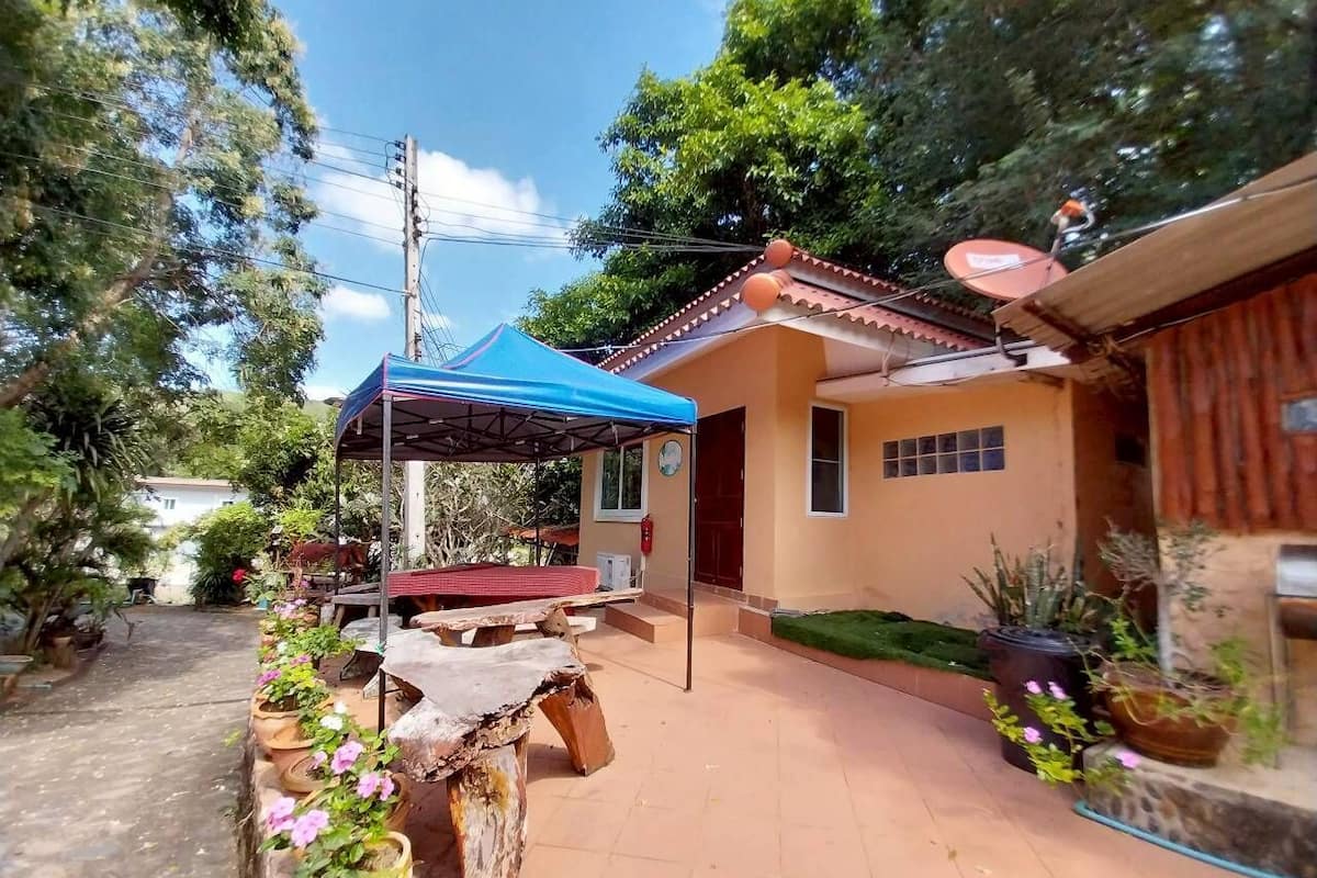 Kahden hengen perhehuone (kaksi sänkyä), 2 makuuhuonetta | Ilmainen Wi-Fi