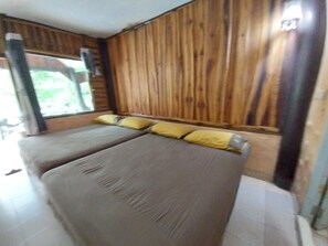 Estudi | Wifi gratuïta