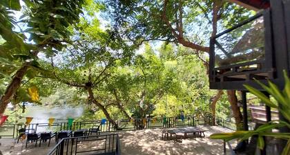 Bamboo River House Kaeng Krachan