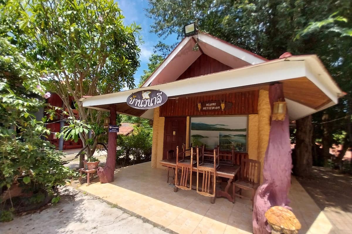 Deluxe Double Room | Free WiFi