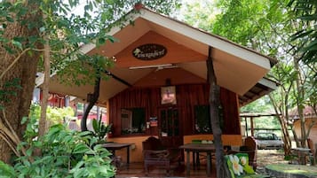 Chambre Familiale | Wi-Fi gratuit