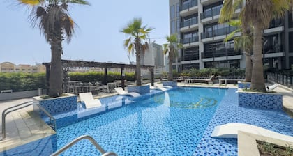 Peaceful Chaimaa Park Near Circle Mall