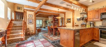 Coal Creek Hideaway