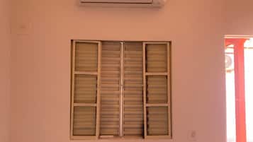 Quarto triplo básico