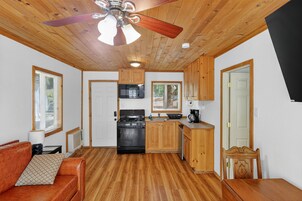 Room, 1 Bedroom | Interior