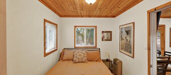 Rouge Cobb Mountain Hotel - Cabin 5