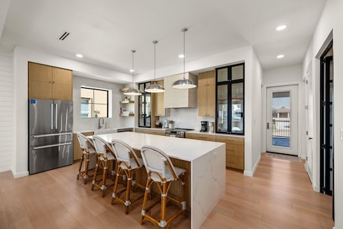 Miramar House, 120 E. Constellation 6 Bedroom Home