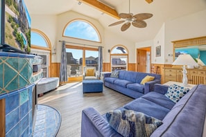Smart TV - Oceanside, Dog-Friendly Home in Rodanthe with Private Pool and Hot Tub (Rodanthe)