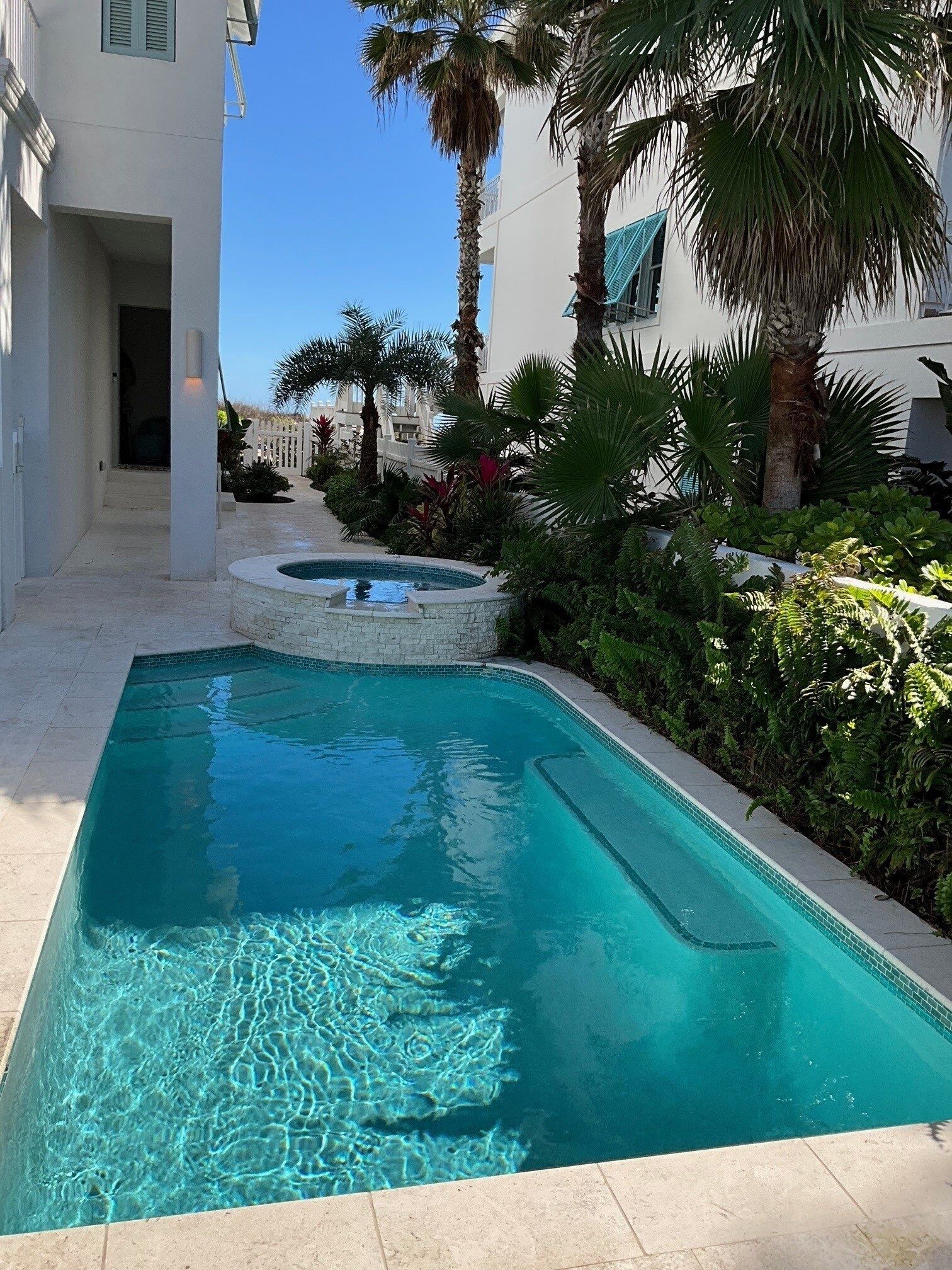 House, 5 Bedrooms | Pool